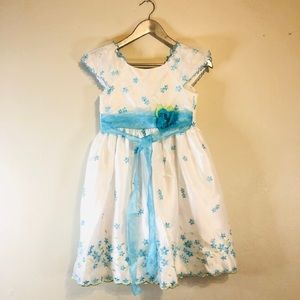 Jona Michelle girls dress Size 8 Blue/White